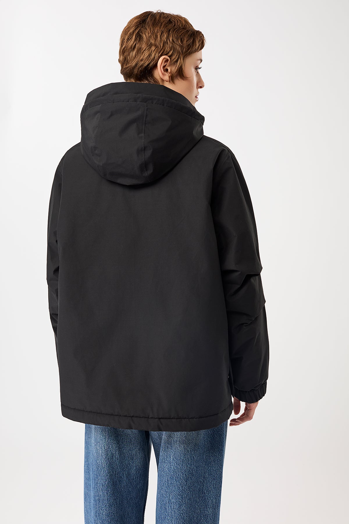 langerchen-wattierter-kurzparka-in-lockerem-volumen-black image 5