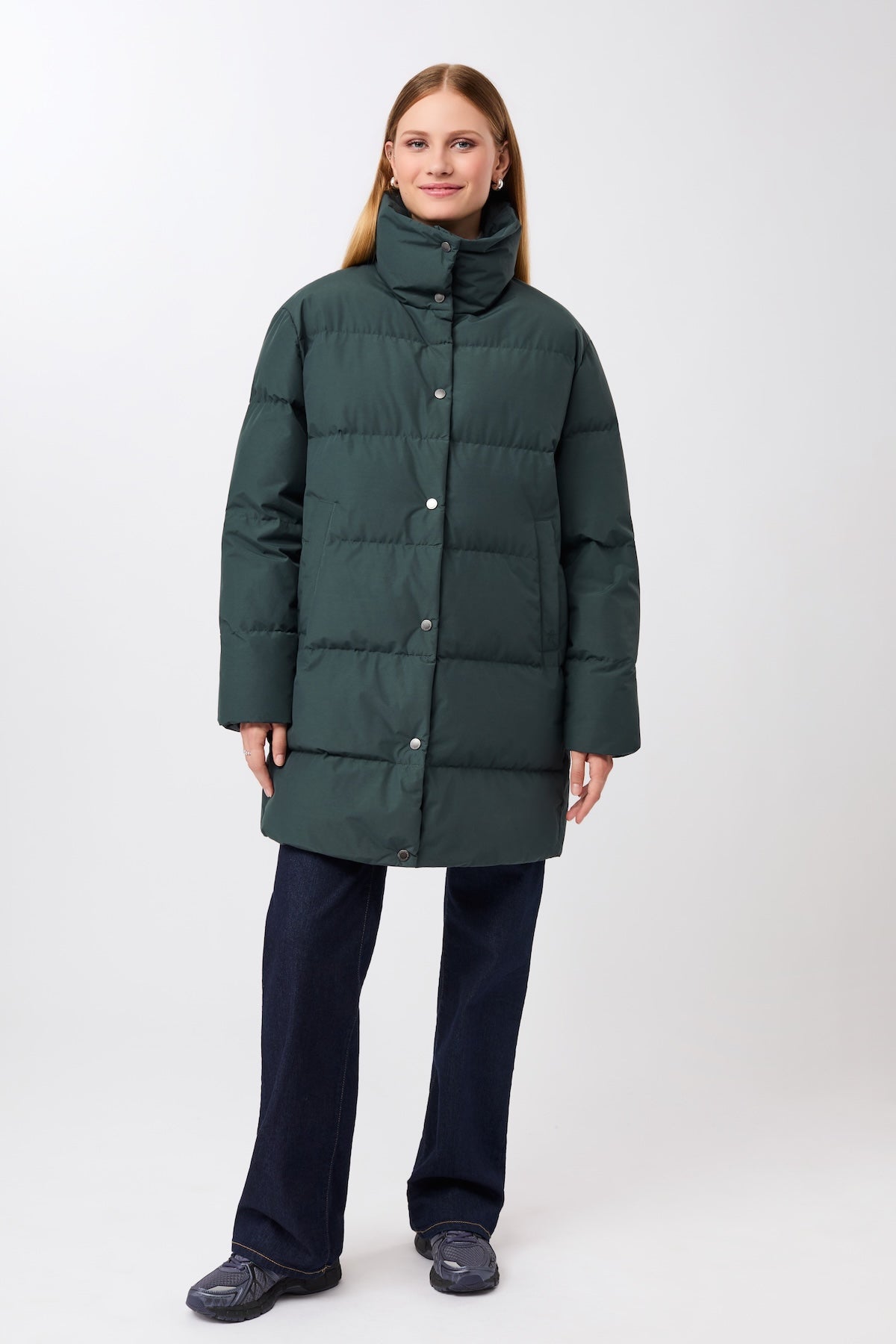 langerchen-jacke-mit-stehkragen-aus-eco-daune-fir image 1