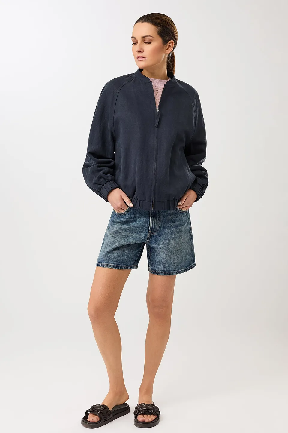 langerchen-bomberjacke-aus-tencel-navy image 1