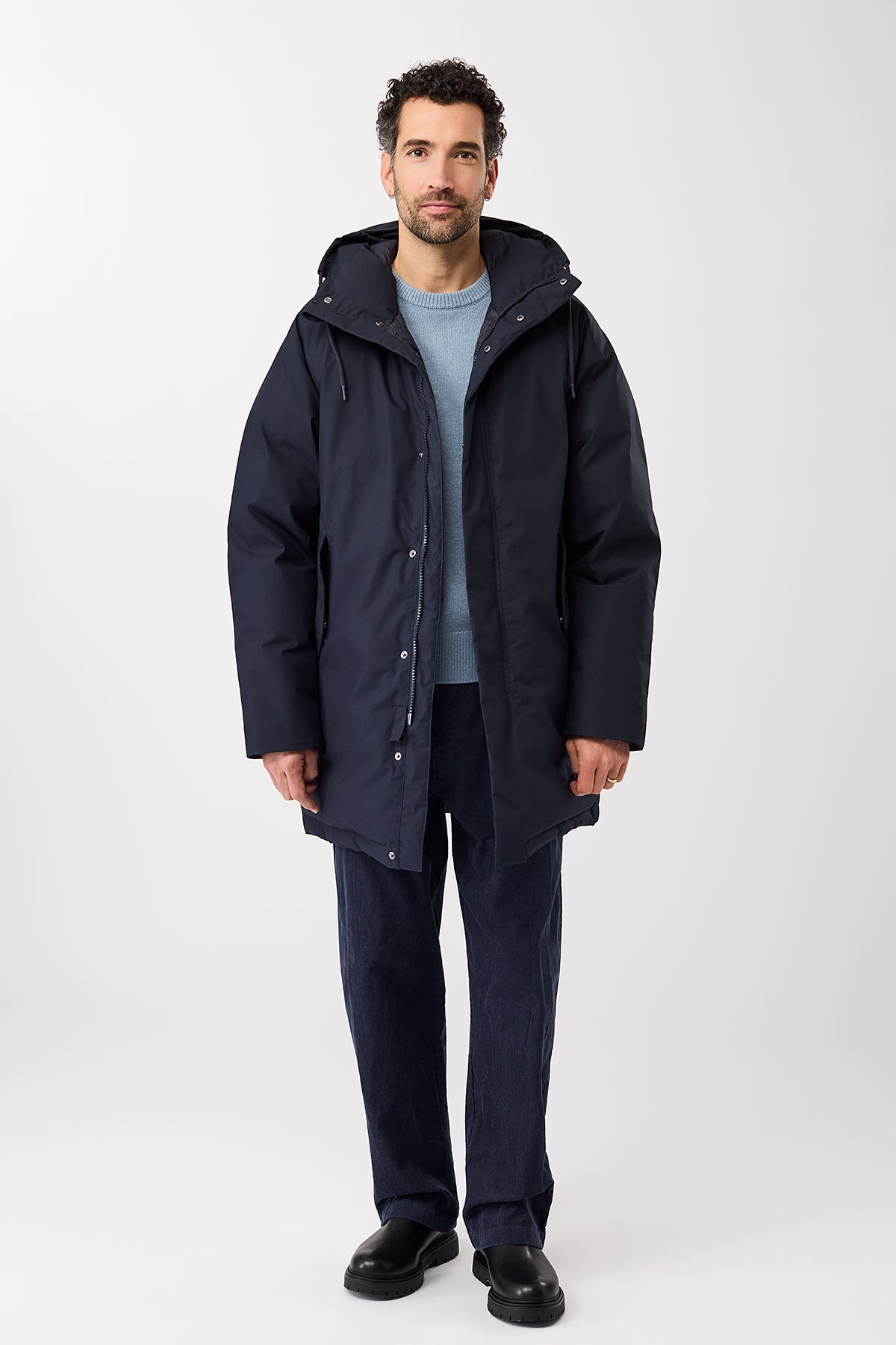 langerchen-parka-aus-eco-daune-mit-kapuze-navy image 2
