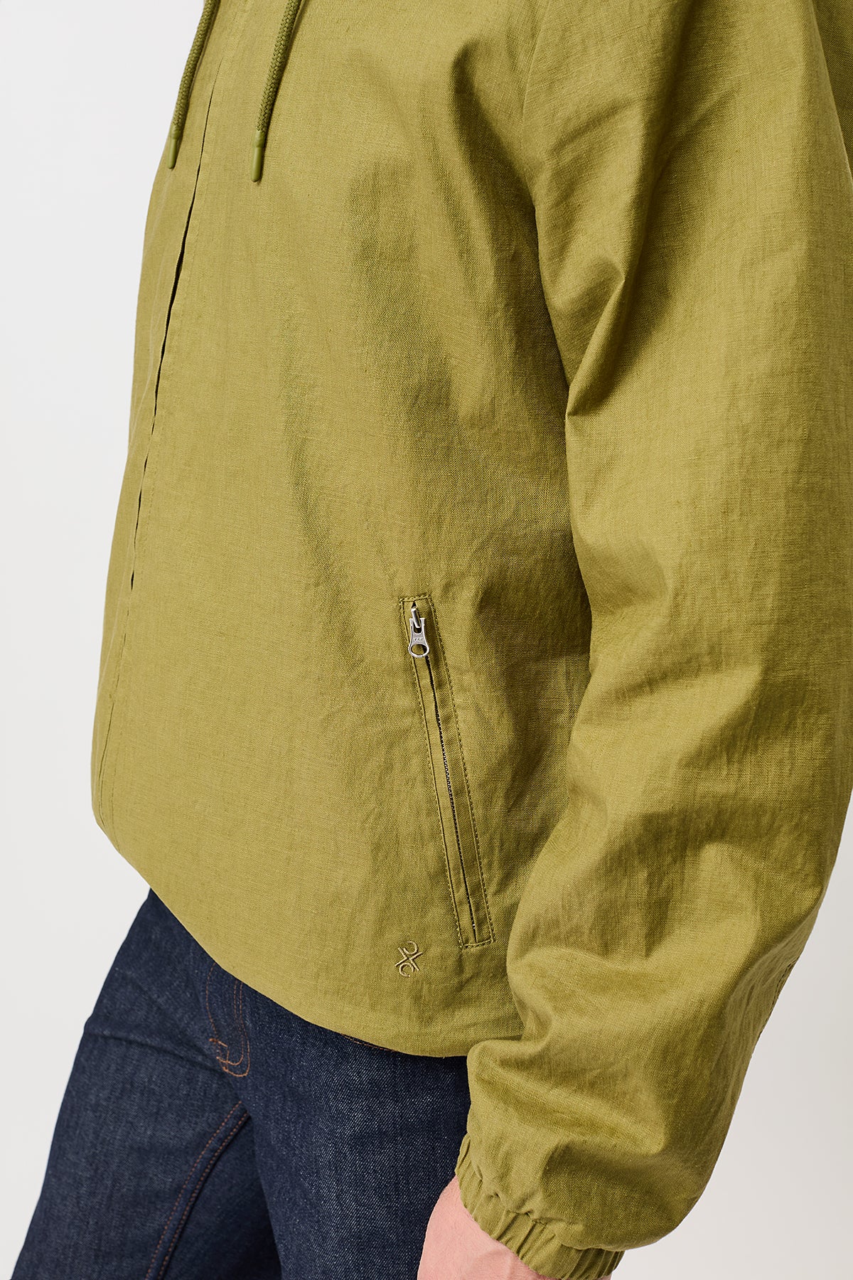 langerchen-kurze-jacke-aus-beschichtetem-leinen-green-olive image 4