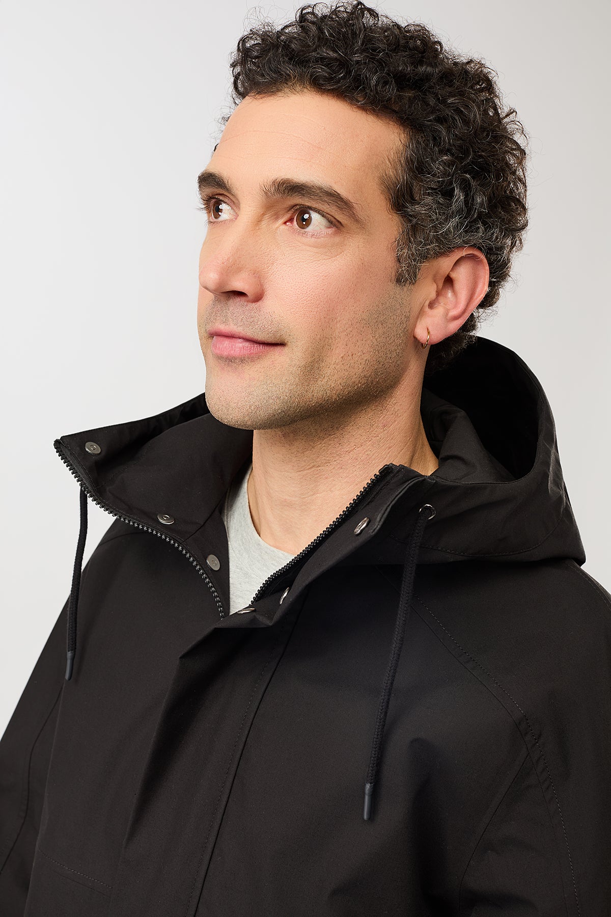 langerchen-kapuzenjacke-mit-verdeckter-knopfleiste-kurze-jacke-black image 5