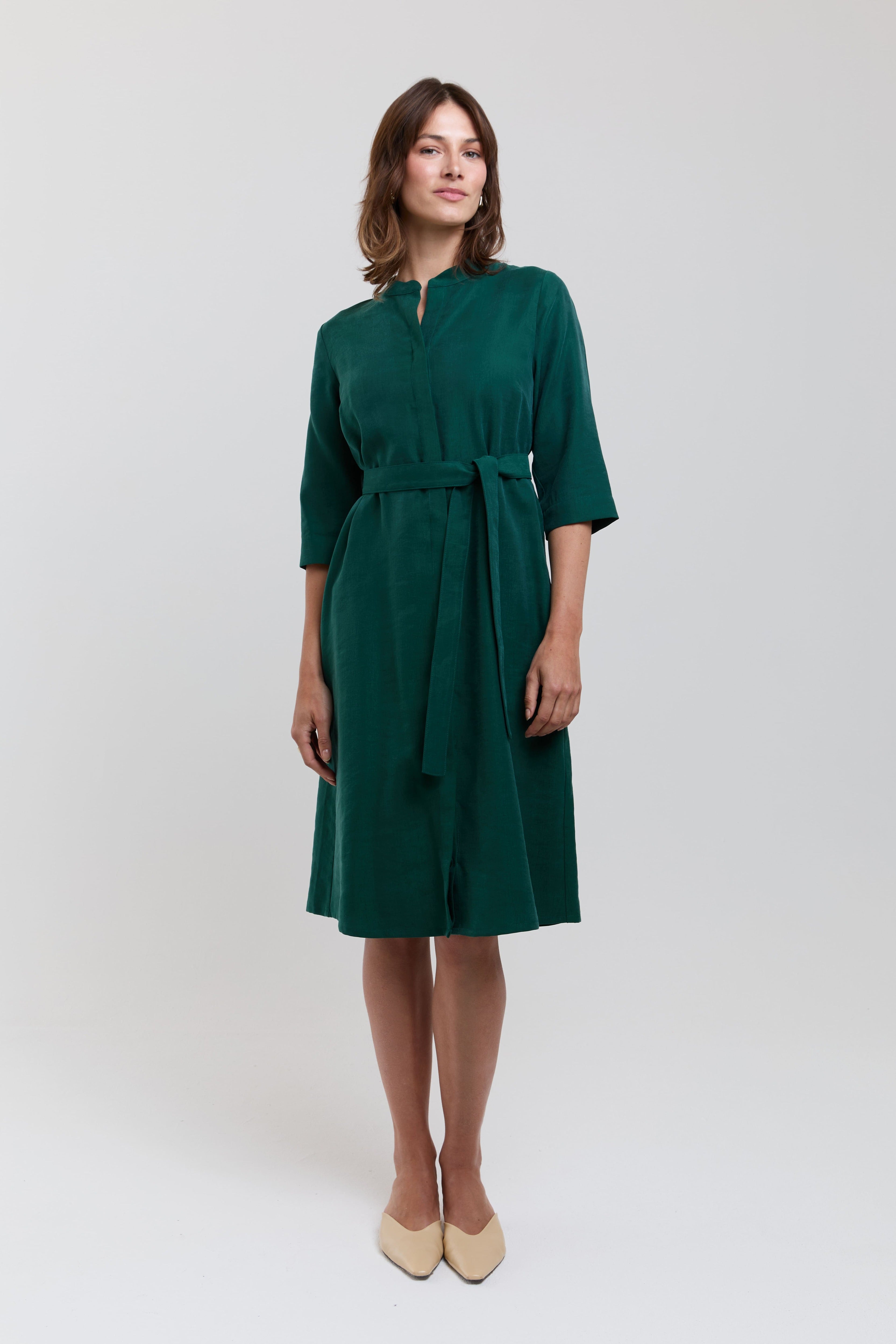ayani-anne-shirt-dress-in-forest-green image 2