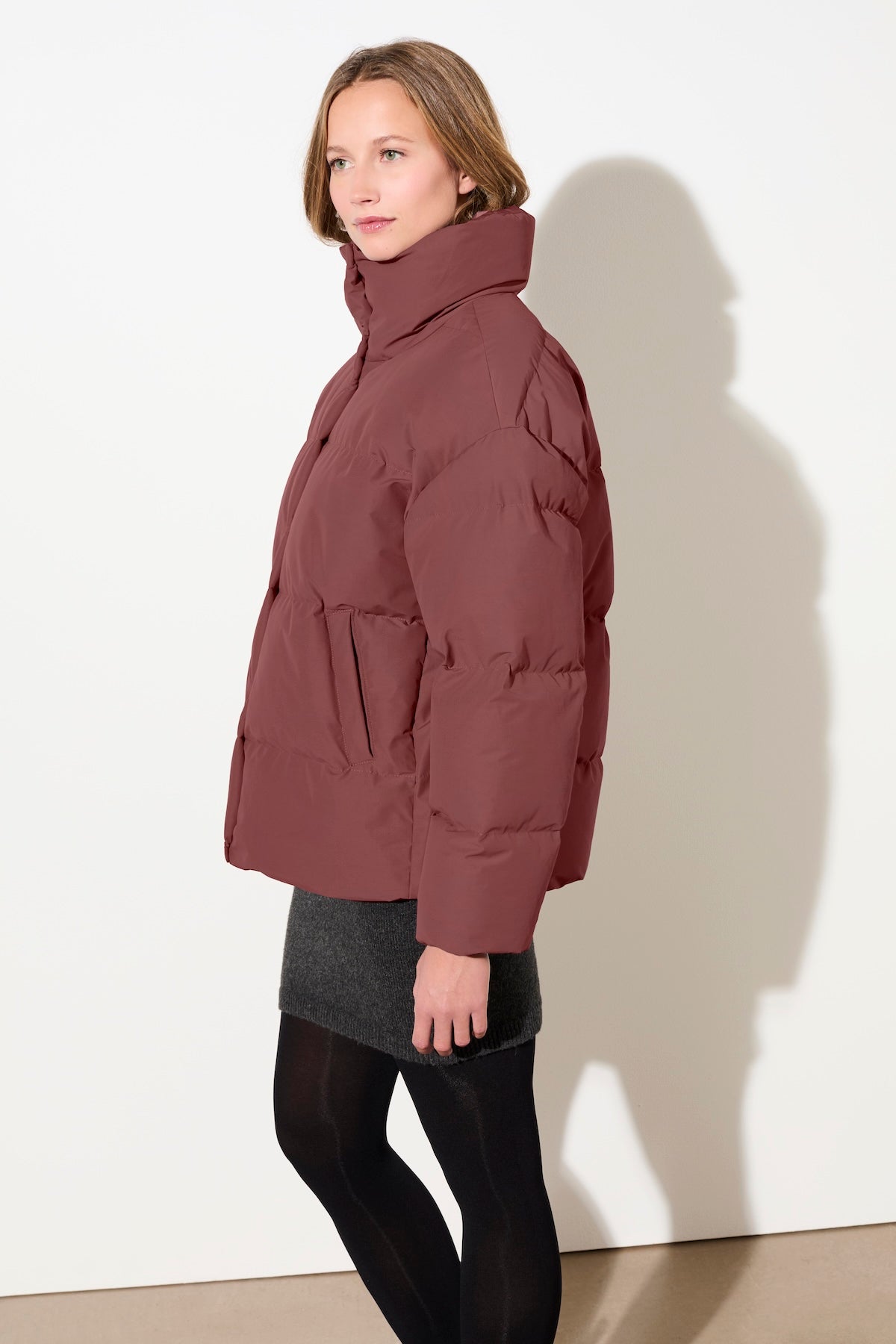 langerchen-gesteppte-jacke-aus-eco-daune-stehkragen-jacke-burgundy image 3