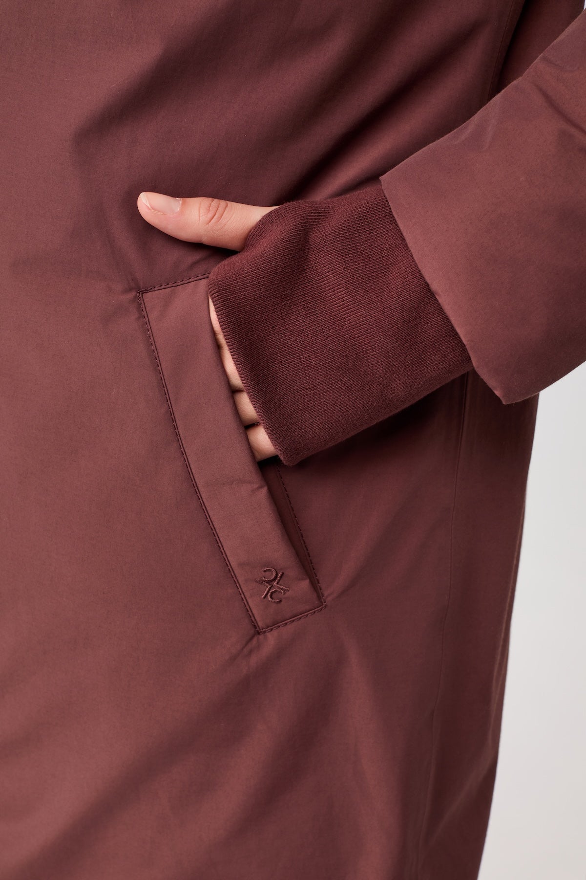 langerchen-lange-jacke-mit-kapuze-und-eco-daune-burgundy image 4
