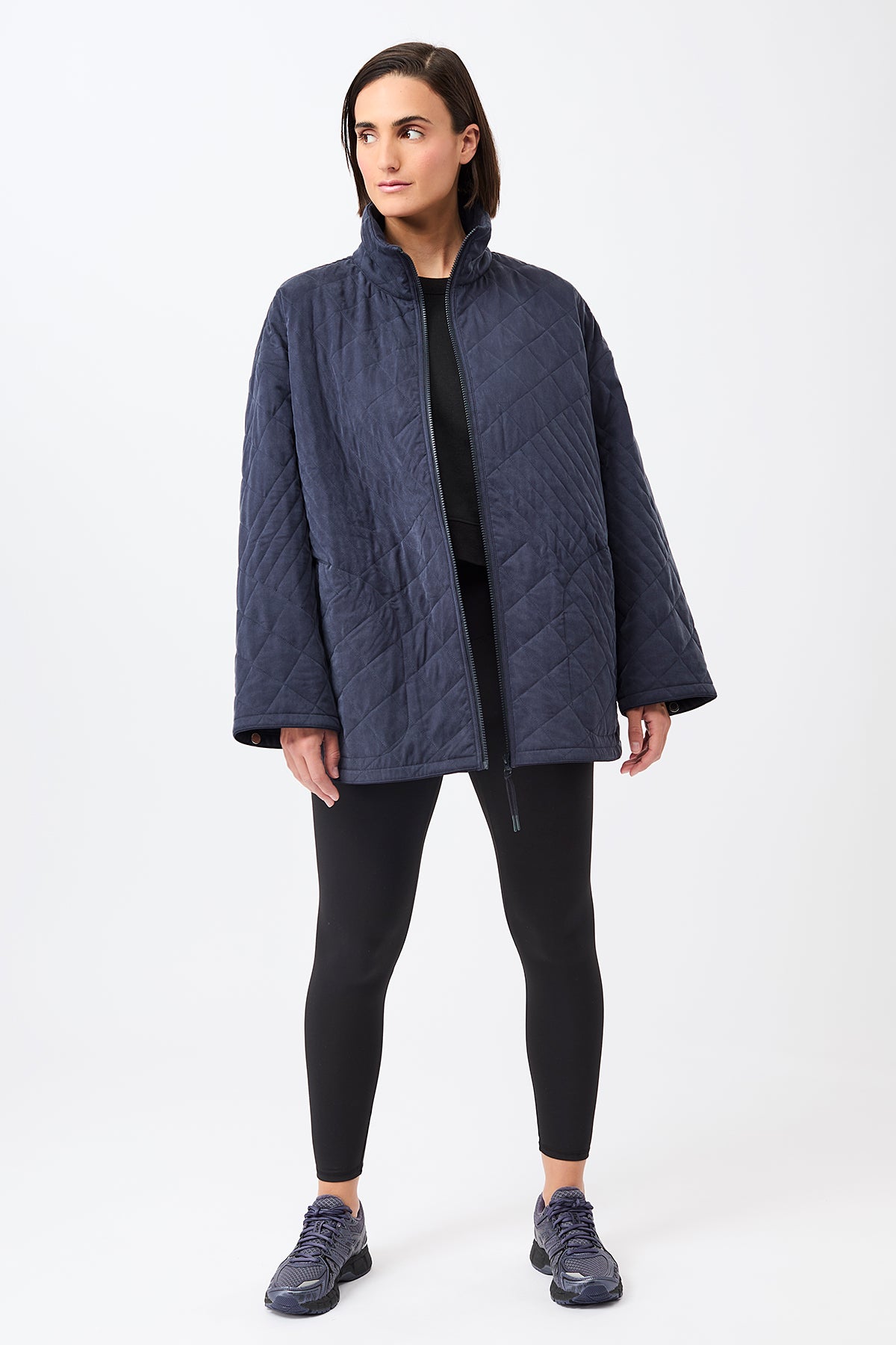langerchen-gesteppte-jacke-aus-tencel-mit-stehkragen-jacke-navy image 6