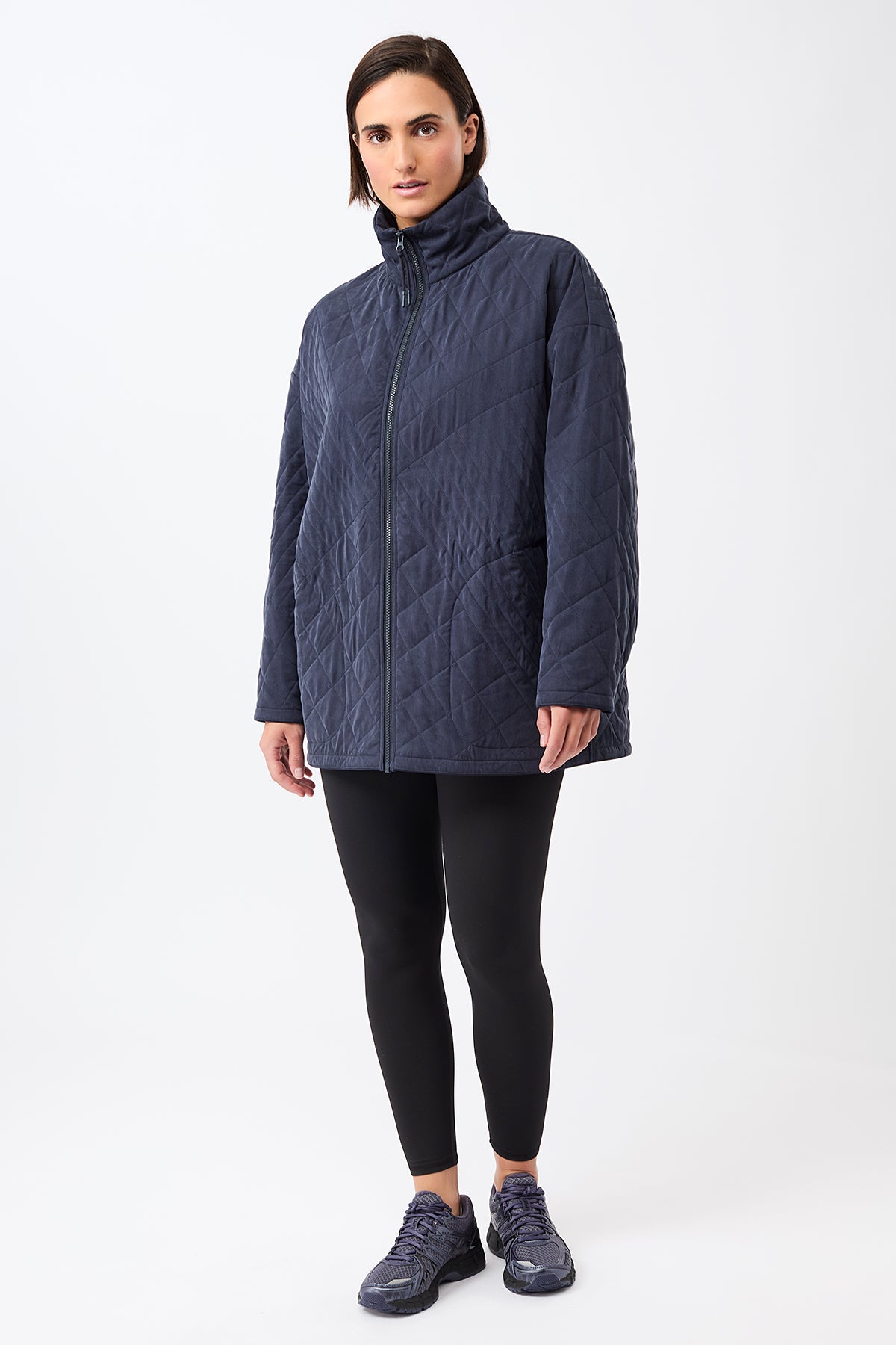 langerchen-gesteppte-jacke-aus-tencel-mit-stehkragen-jacke-navy image 1