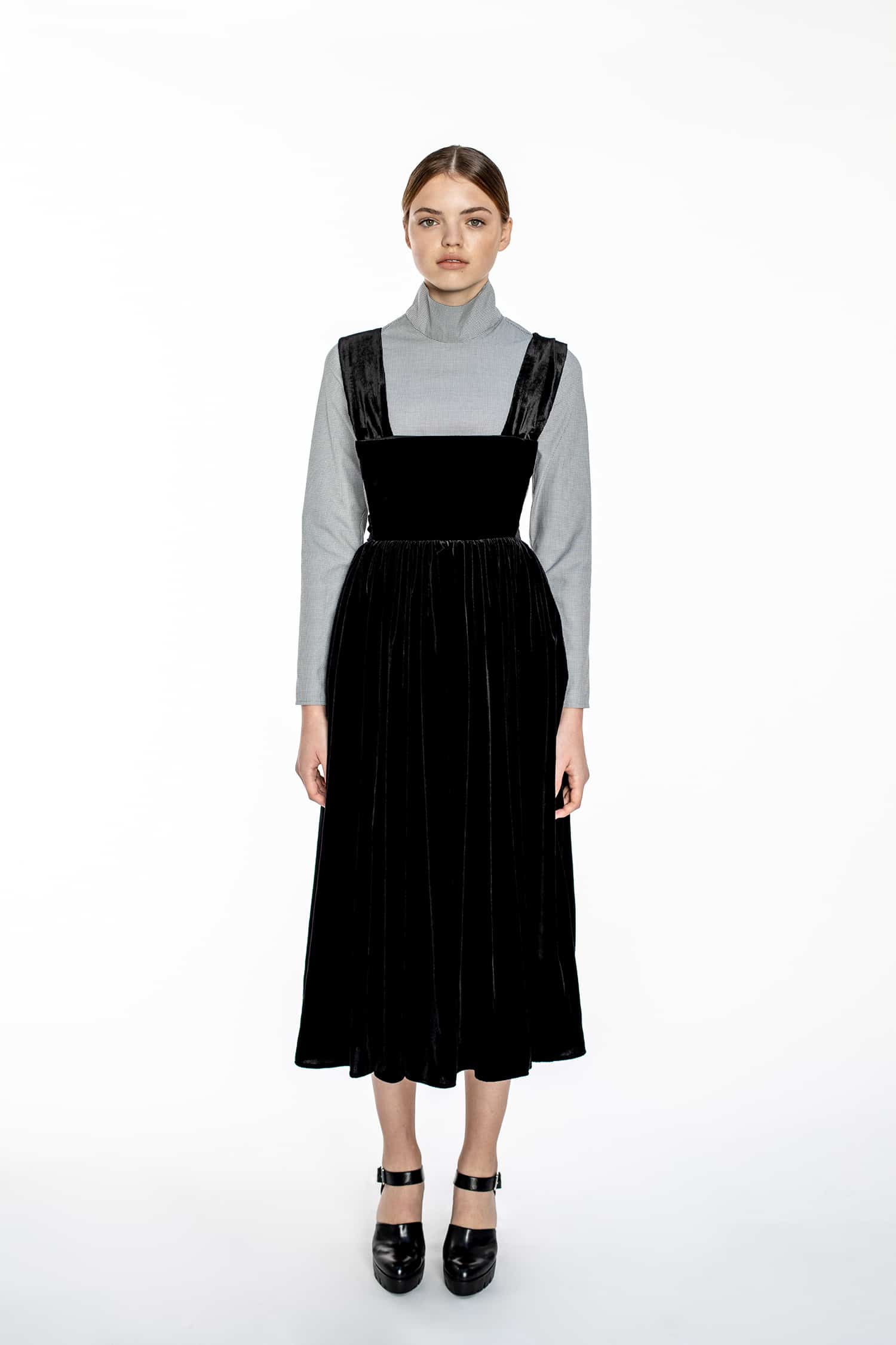 bolot-dress-grace-velvet-black-wickelrock-kleid-aus-samt image 2