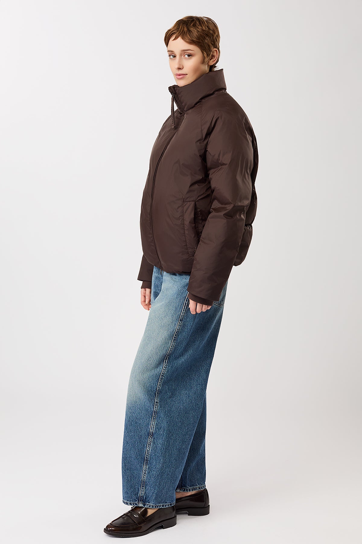 langerchen-lightweight-jacke-aus-eco-daune-kurze-jacke-coffee-braun image 6