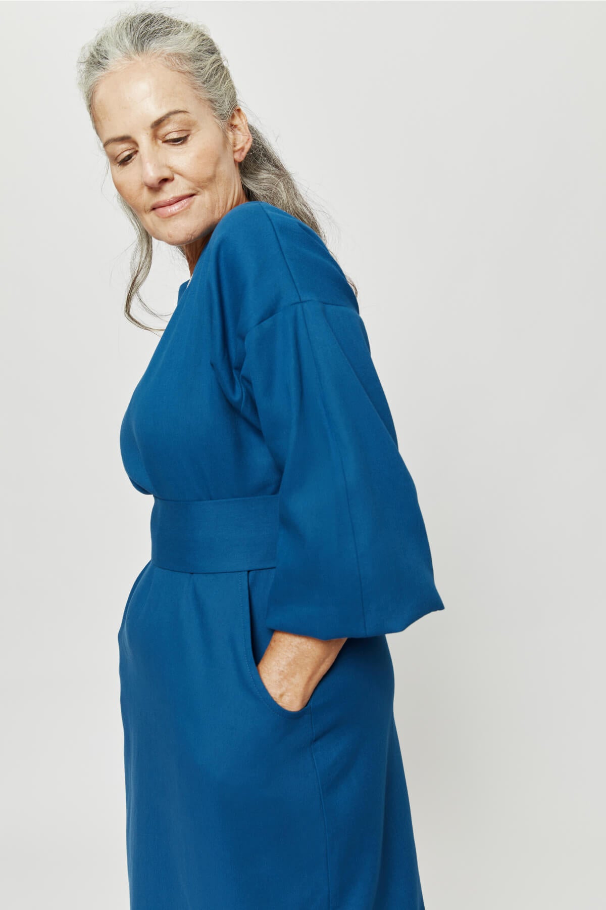 ayani-stefanie-winterkleid-mit-kimono-g-rtel-in-petrol-blau image 3